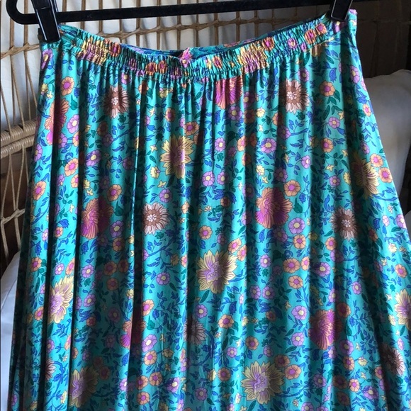 Spell | Size Swap M For L Folktown Maxi Skirt - Picture 10 of 16